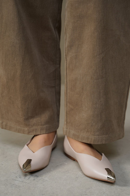 GILDED TIP FLATS