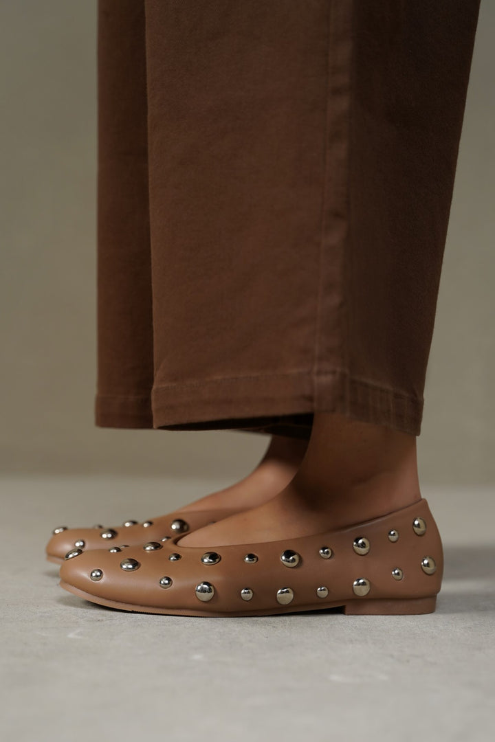 TAUPE STUDDED STREET PUMPS