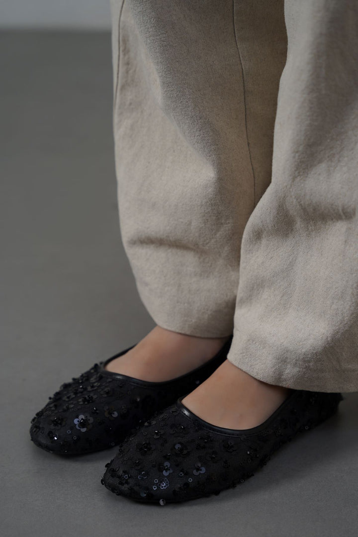 BLACK CONFETTI PUMPS