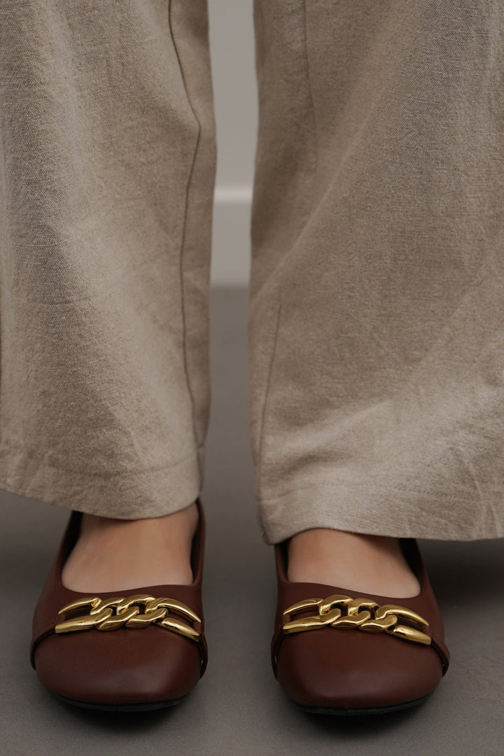 COFFEE CHAIN MAMA PUMPS