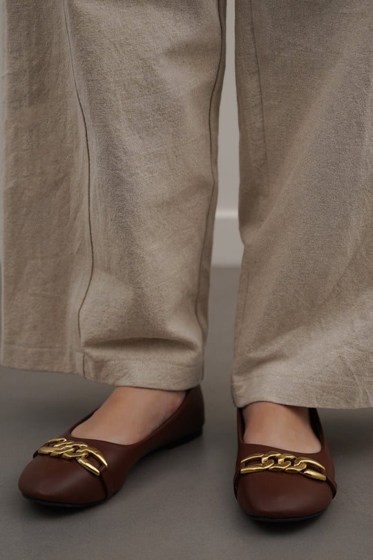 COFFEE CHAIN MAMA PUMPS