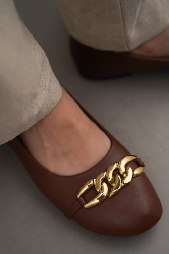 COFFEE CHAIN MAMA PUMPS