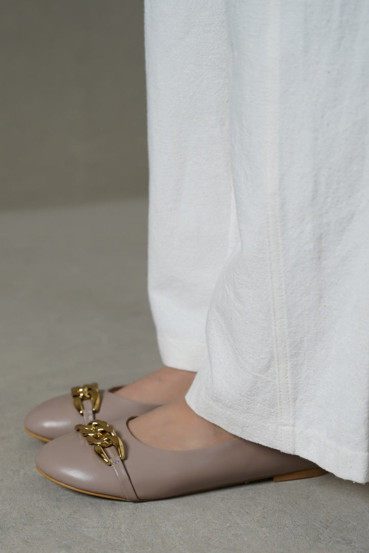 TAUPE CHAIN MAMA PUMPS