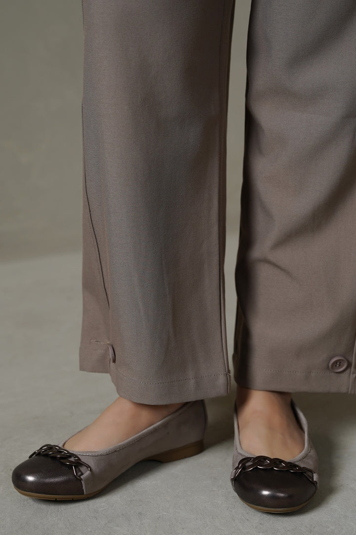 TAUPE TOE-CAP MAMA PUMPS