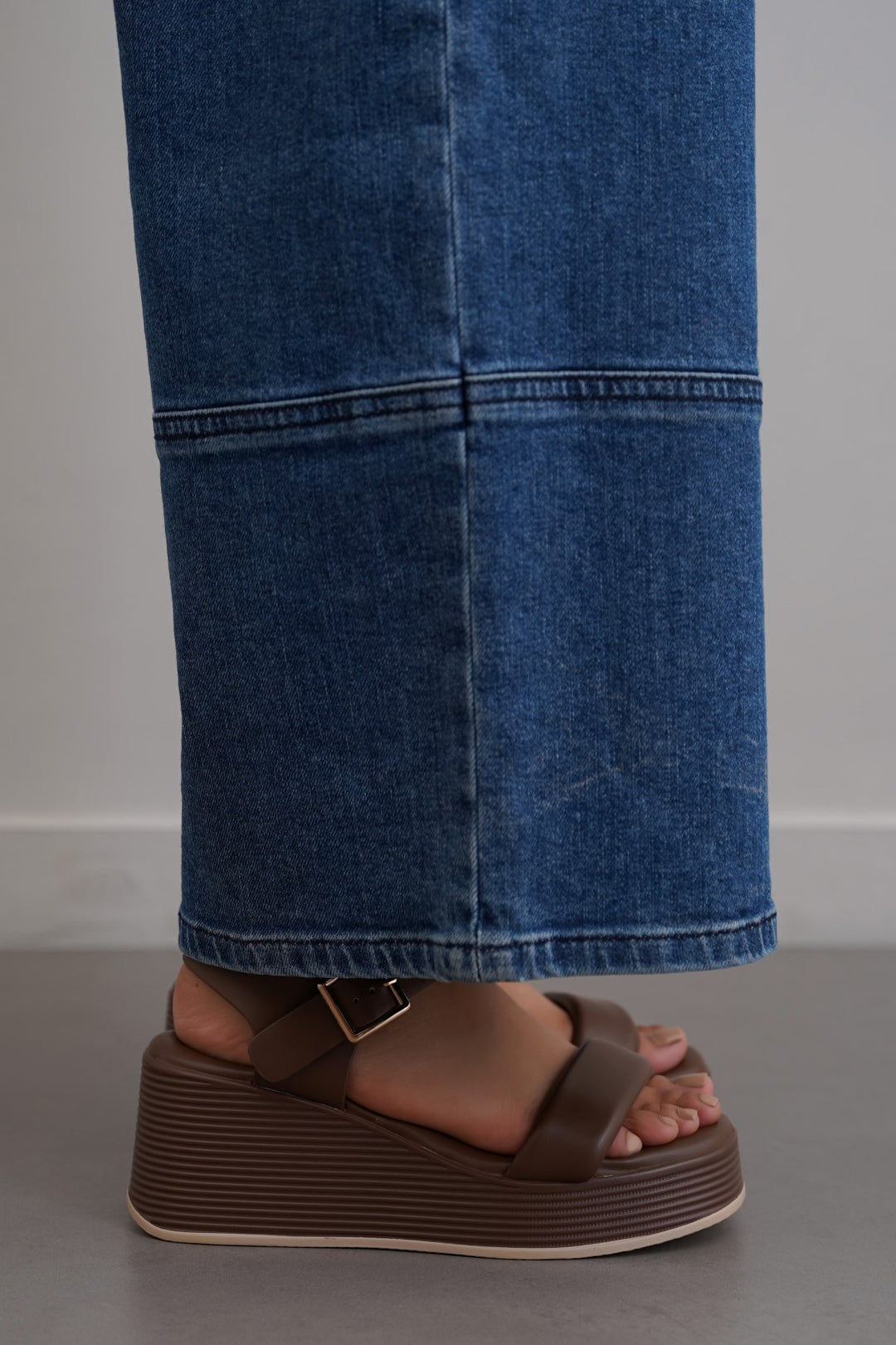 COFFEE HOLIDAY MAMA SANDALS