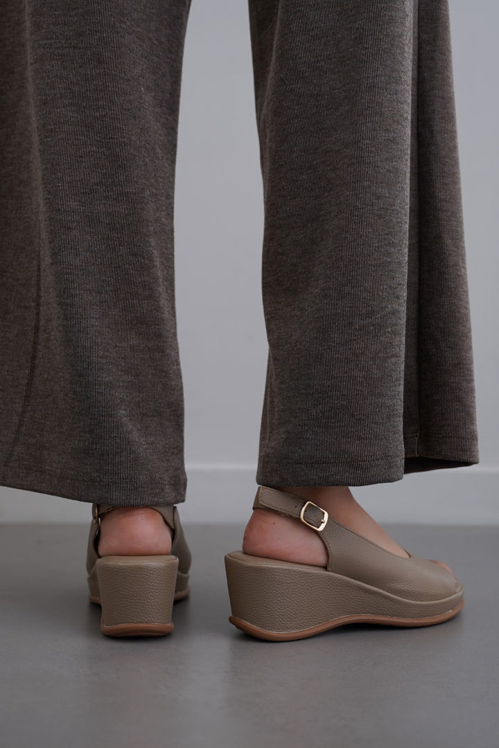 TAUPE LAGUNA MAMA SANDALS