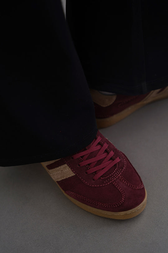 SUEDE ESSENTIAL SNEAKERS