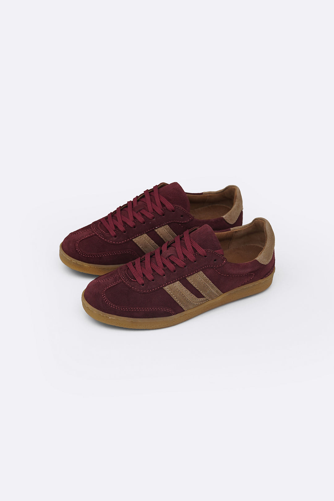 SUEDE ESSENTIAL SNEAKERS