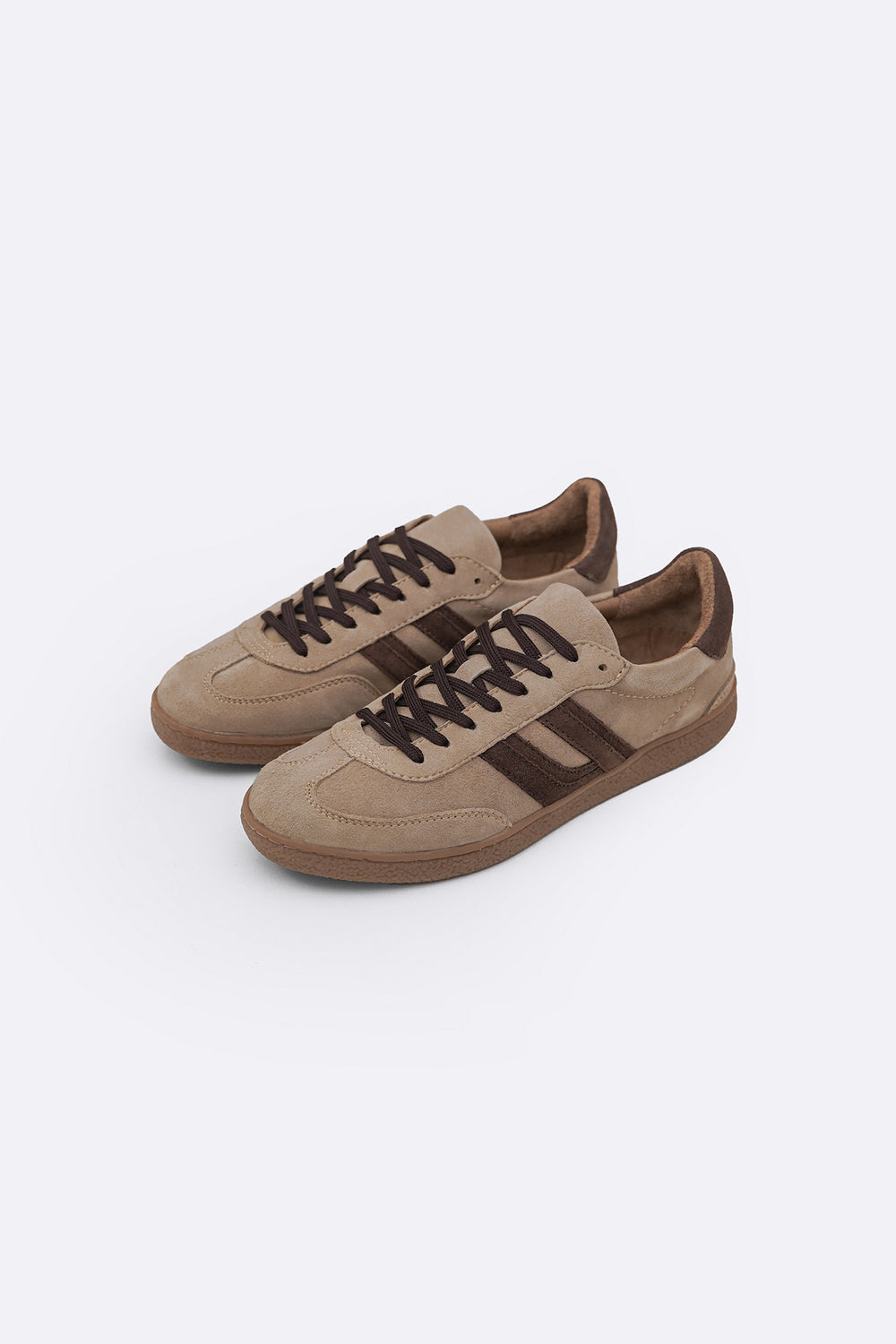 SAND SUEDE ESSENTIAL SNEAKERS