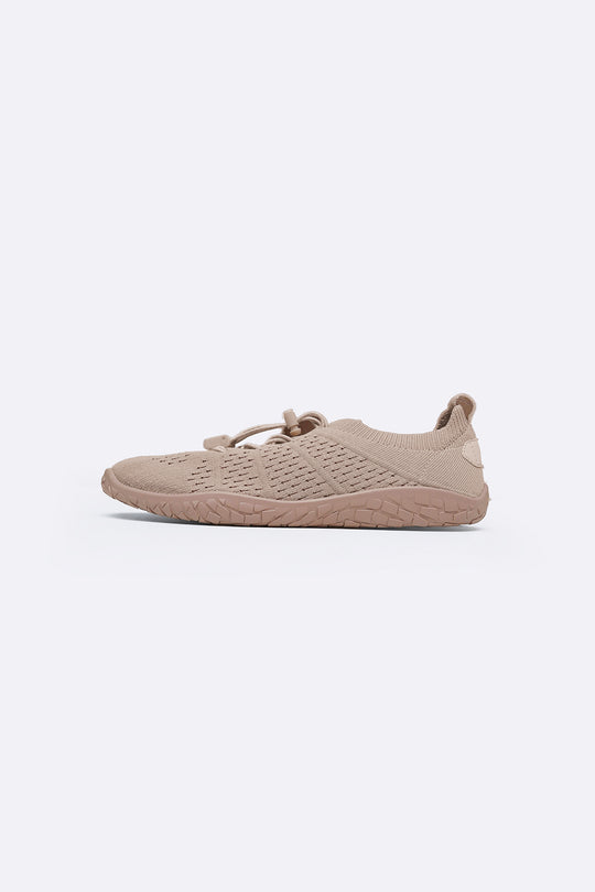 BEIGE CITY WALKING SNEAKERS
