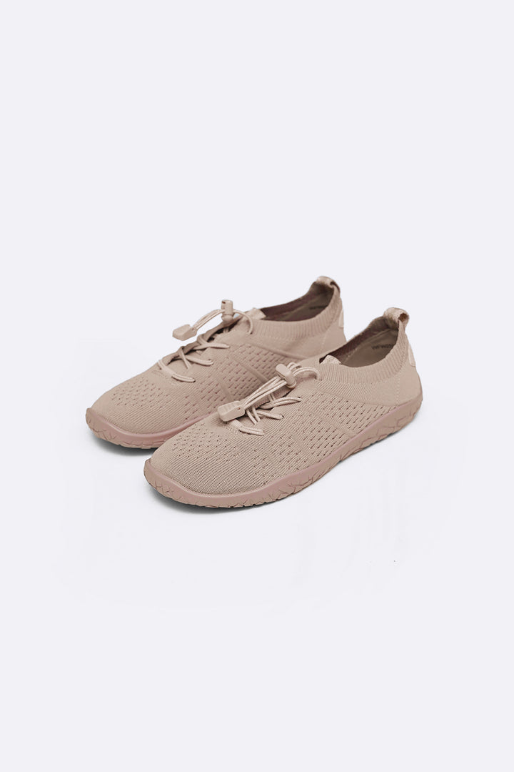 BEIGE CITY WALKING SNEAKERS
