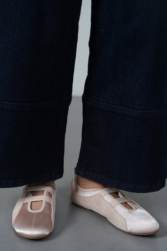 PINK SATIN SNEAKERINA