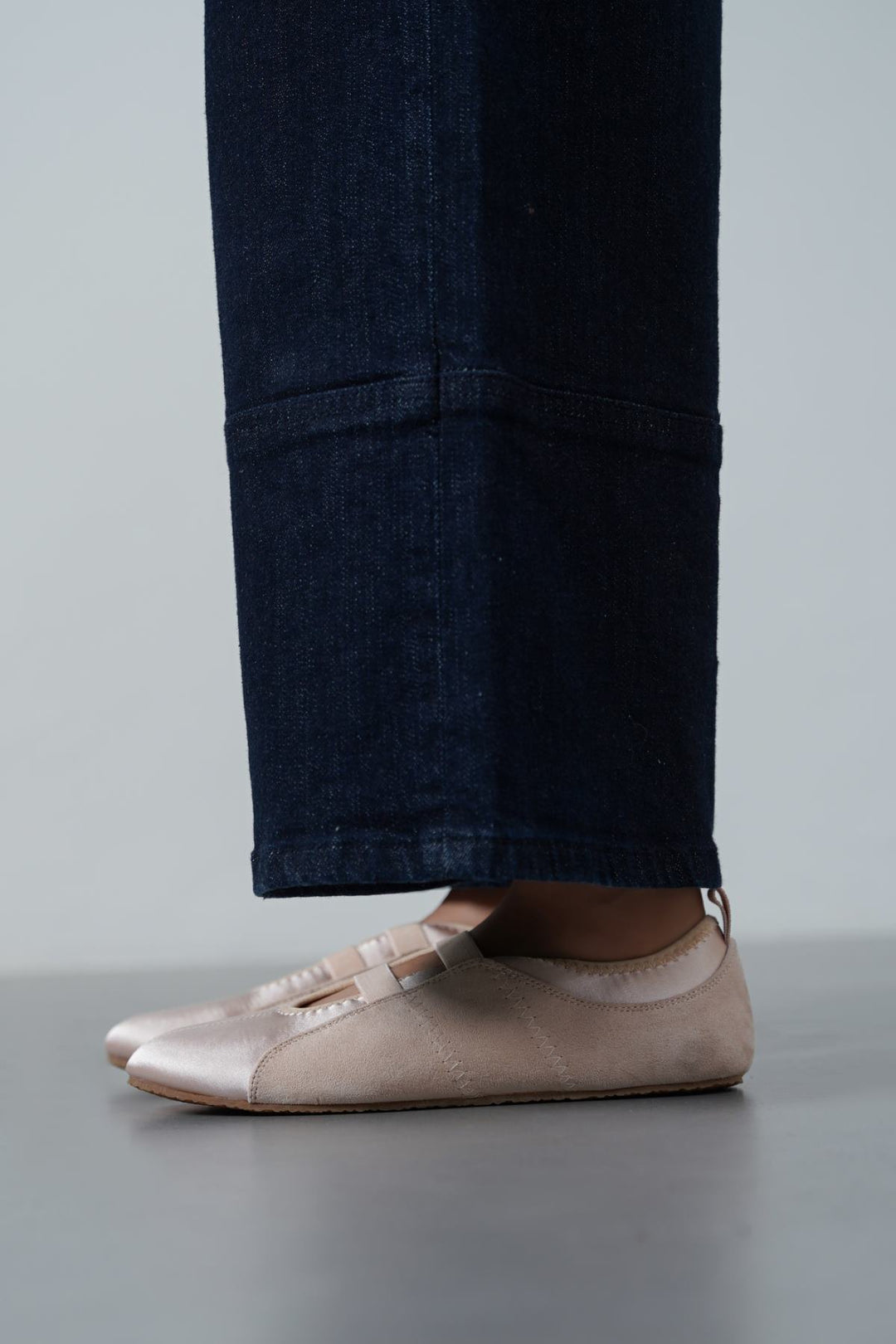 PINK SATIN SNEAKERINA