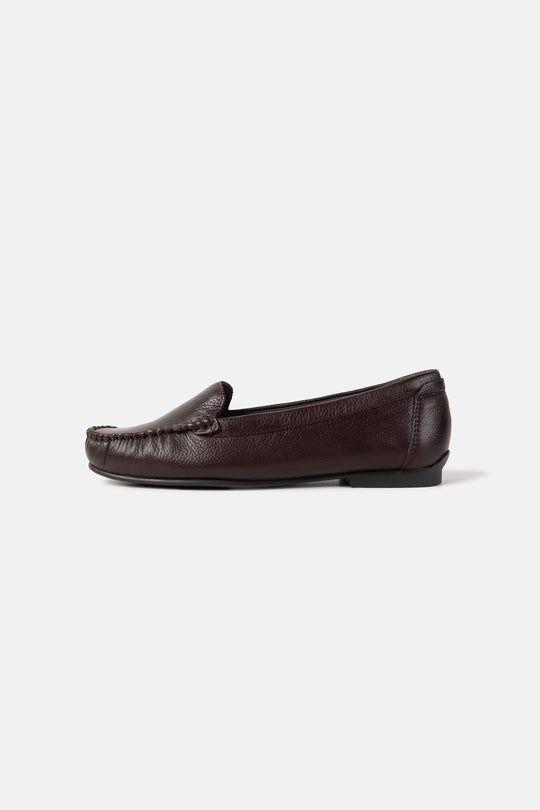 COMFY LEATHER LOAFERS