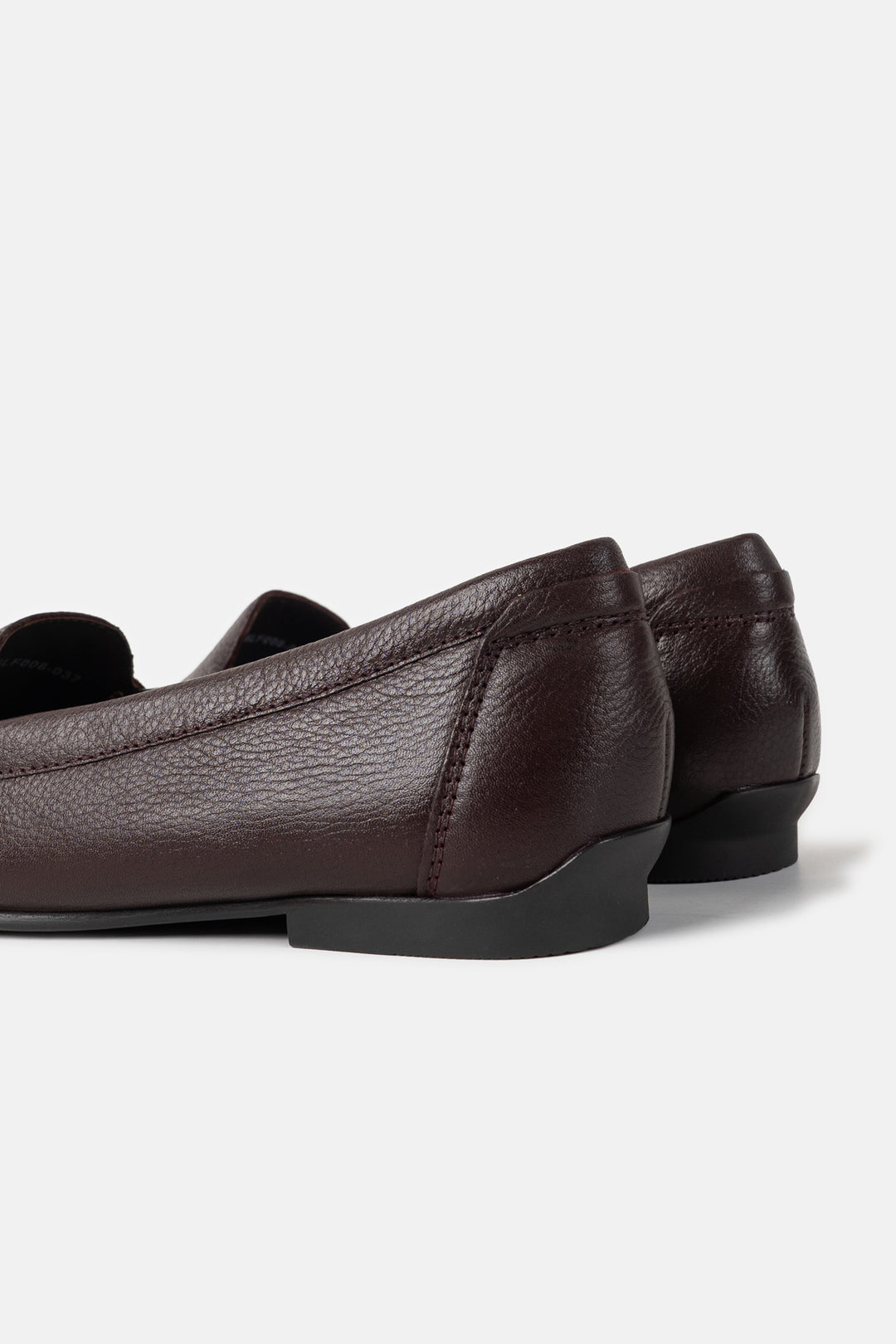 COMFY LEATHER LOAFERS