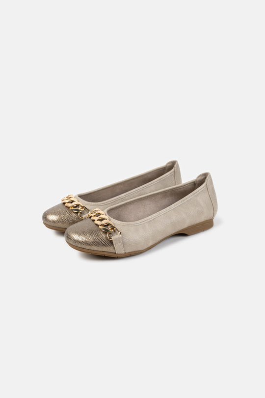 CHAIN PARTY PUMPS