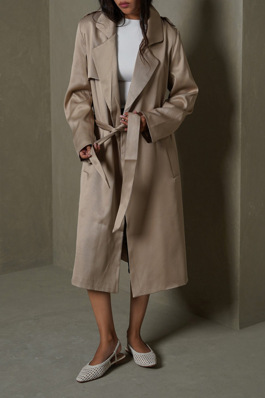 BEIGE-CLASSIC TRENCH COAT