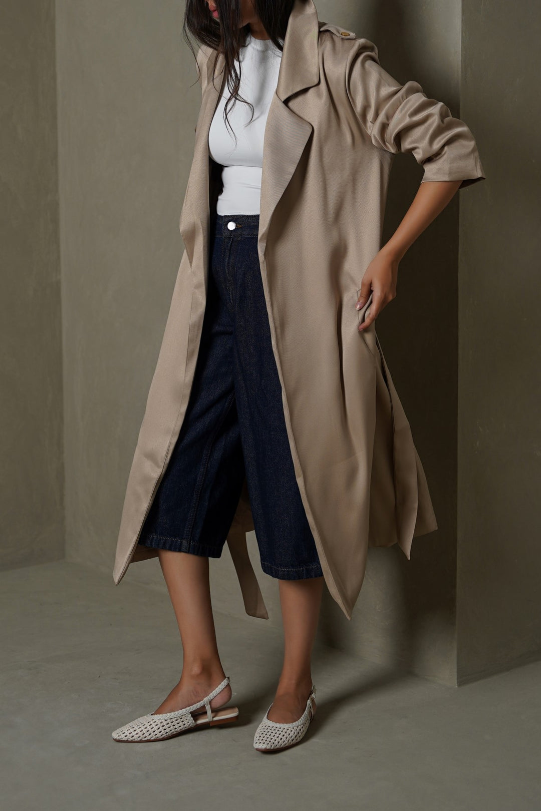 BEIGE-CLASSIC TRENCH COAT
