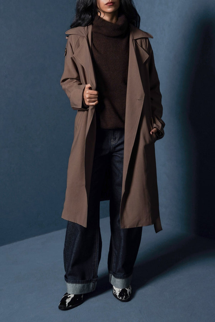 BROWN ESSENTIAL TRENCH COAT