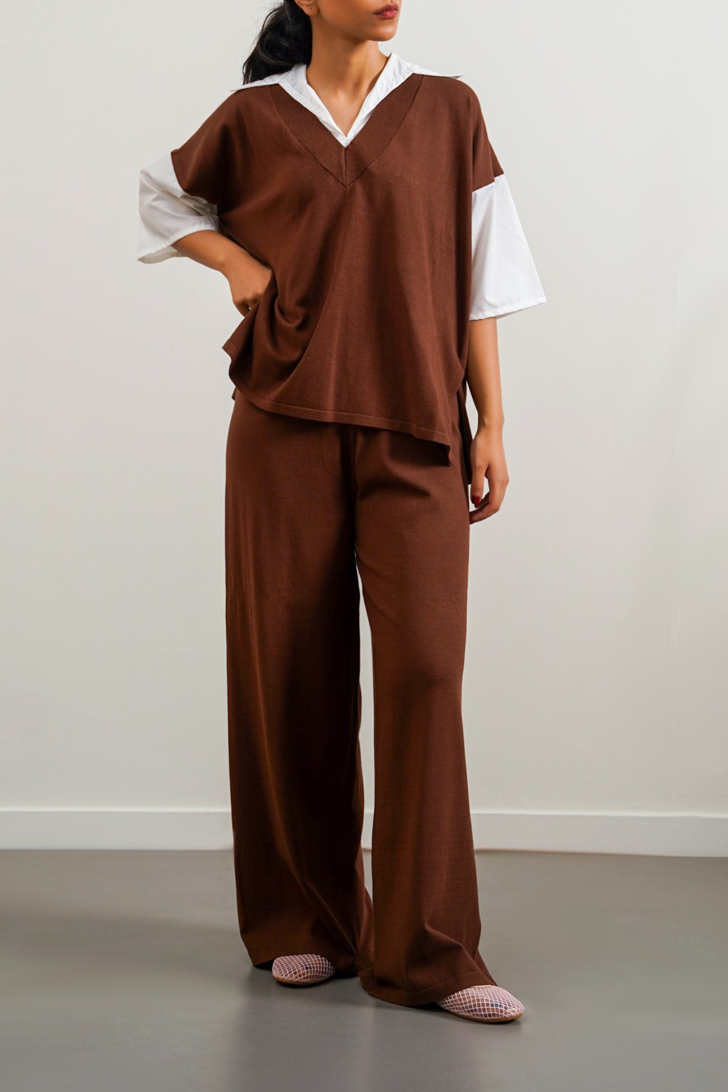 BROWN SOFT-KNIT STRAIGHT TROUSERS - draft in sale period