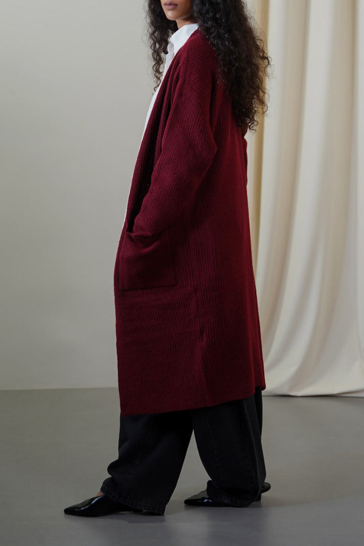 RED VIENNA WOOLY CARDIGAN