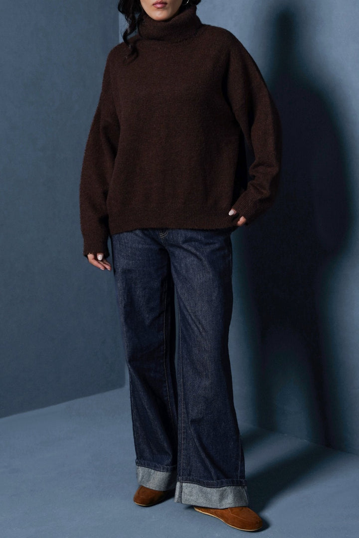 BROWN MANHATTAN HIGH NECK SWEATER