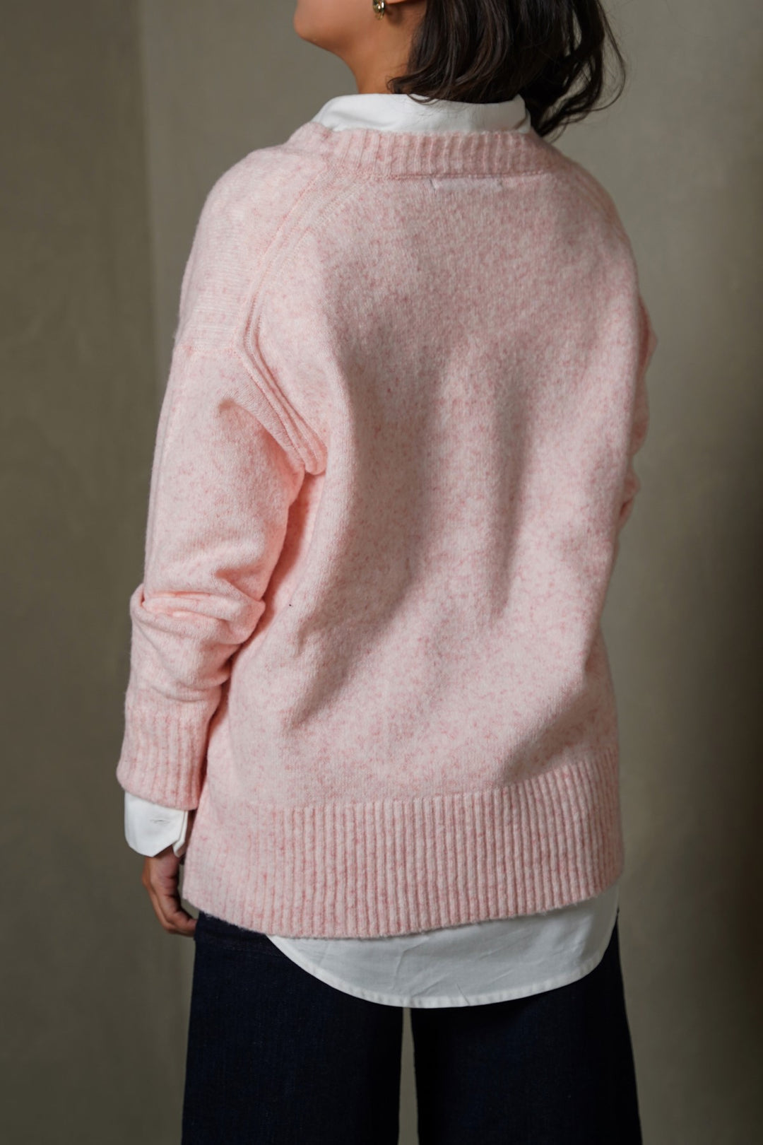 PINK CLASSIC V-NECK JUMPER