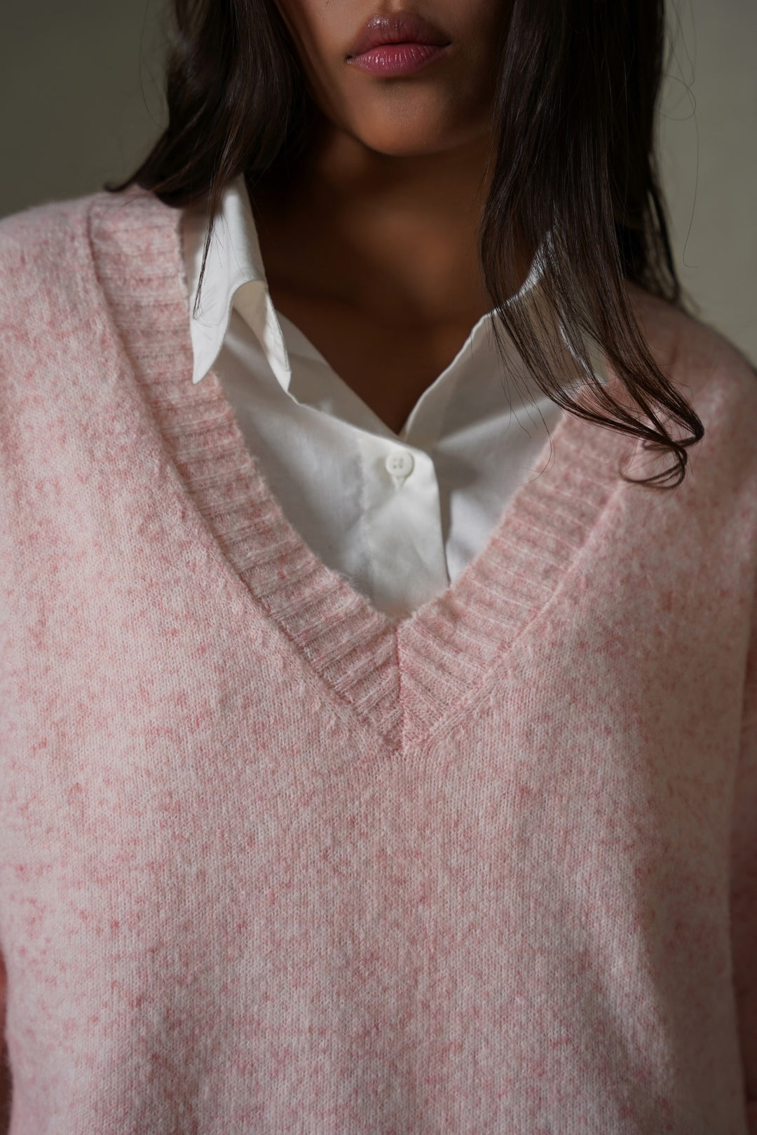 PINK CLASSIC V-NECK JUMPER