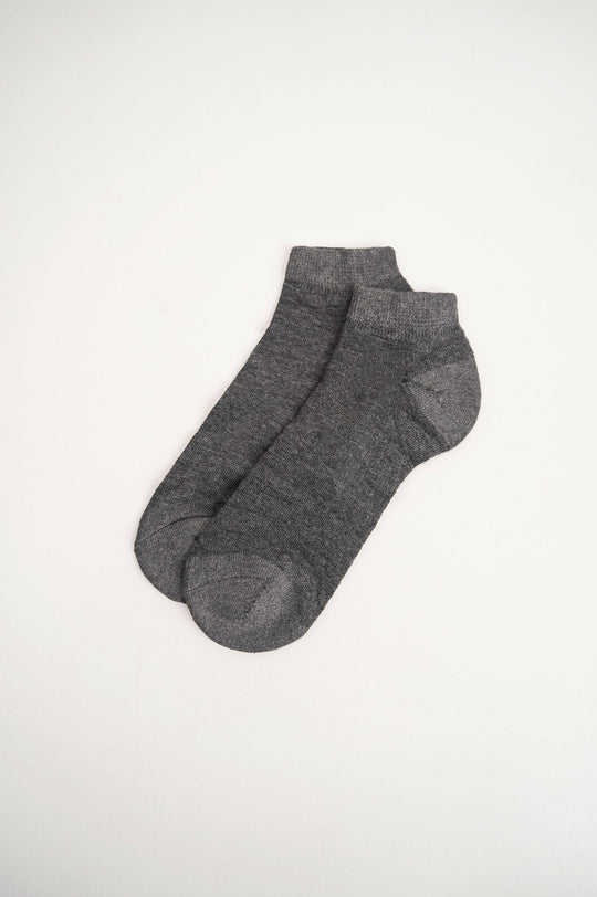 DARK GREY ANKLE SOCKS