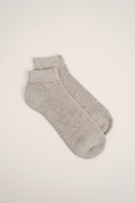 LIGHT GREY ANKLE SOCKS