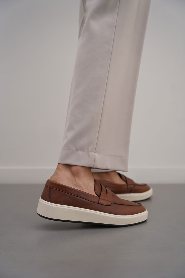 BROWN LEATHER SLIP-ON LOAFER