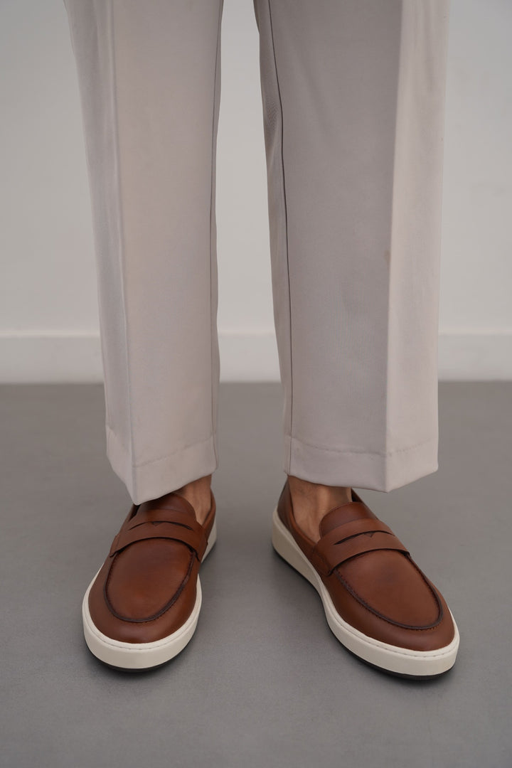 BROWN LEATHER SLIP-ON LOAFER