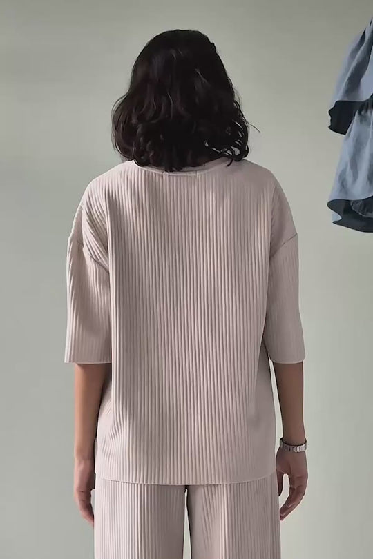 LINEA STRETCHY TEE