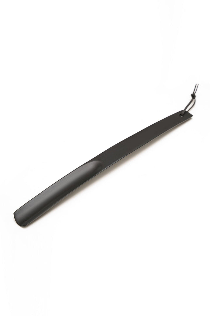 BLACK SHOEHORN