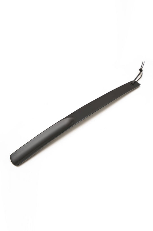 BLACK SHOEHORN